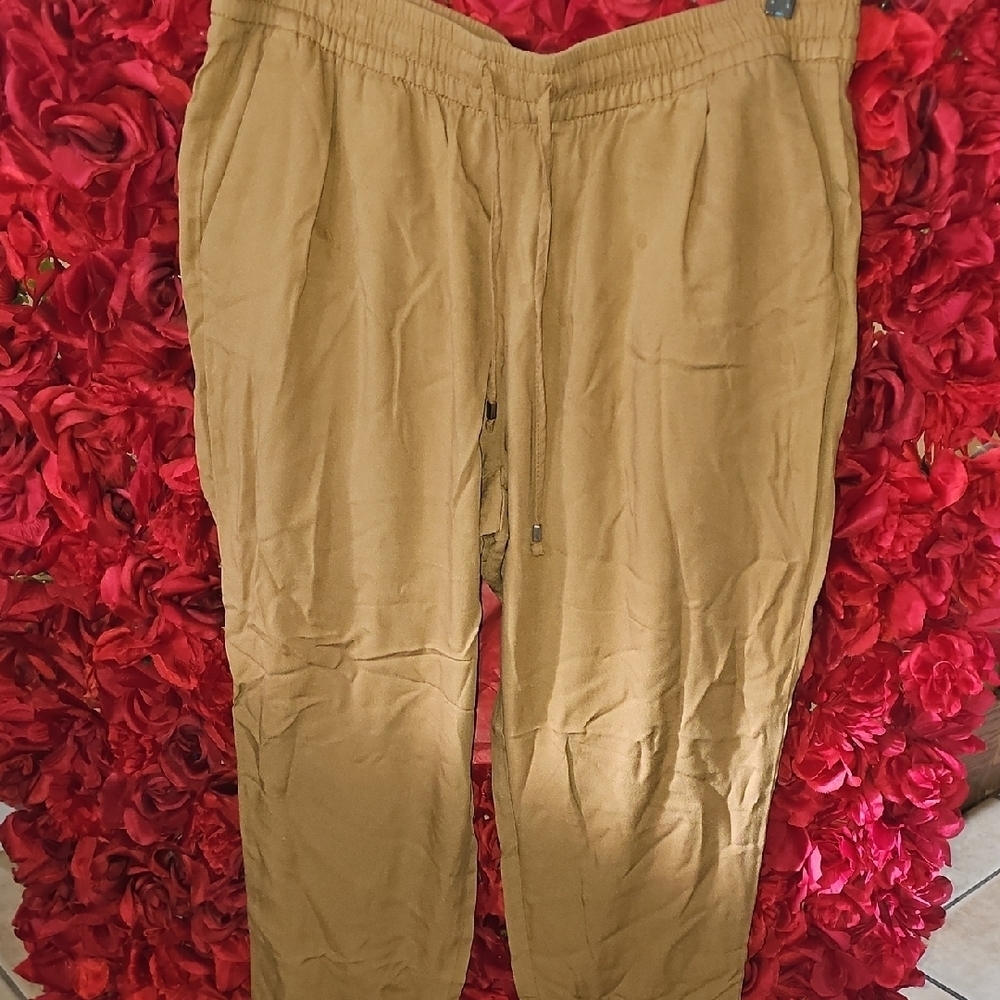 Old Navy Women's Loose Fit Khaki Brown Tan Pants Size Large